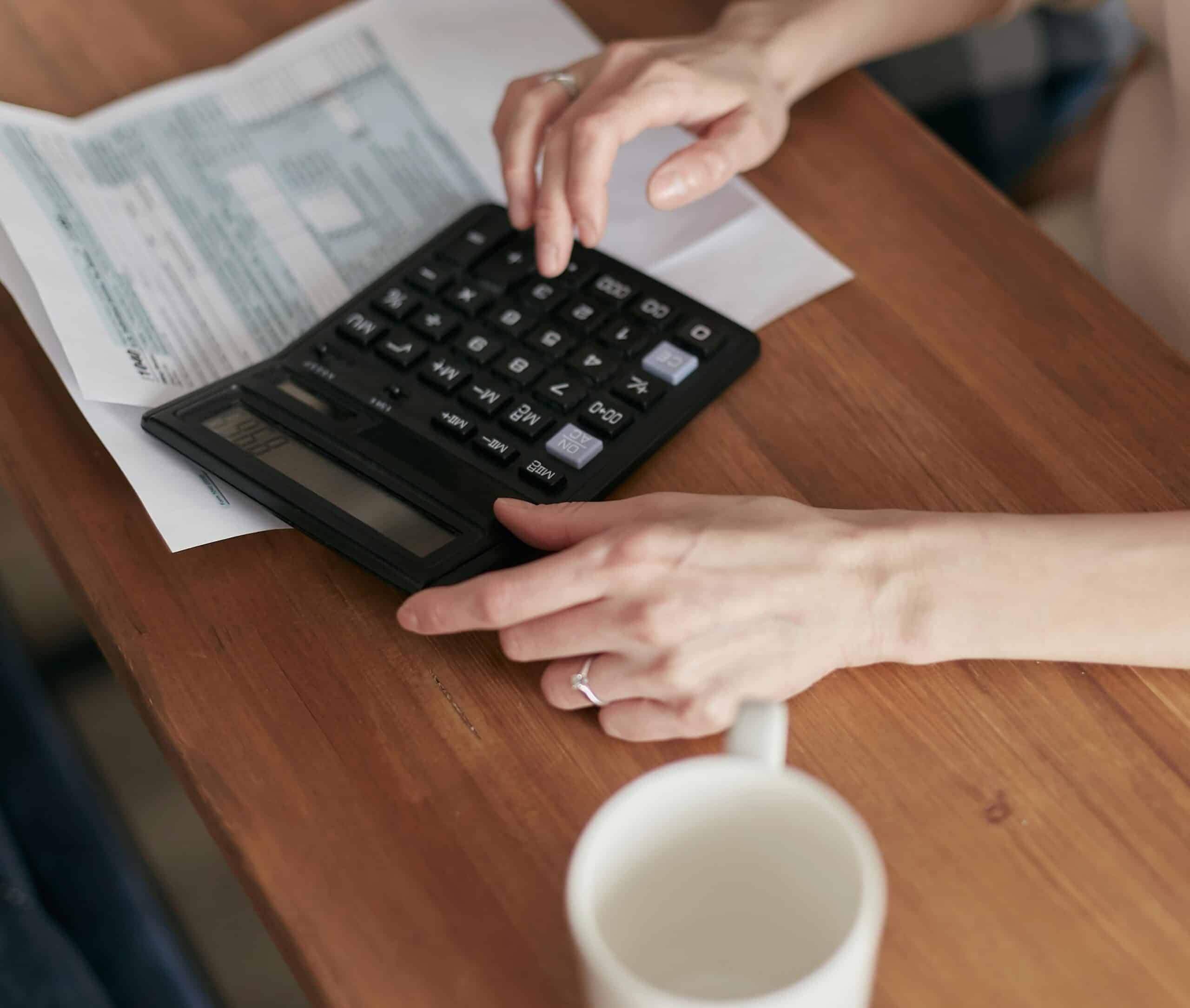 How to Simplify Your Invoicing Process? A Simple Guide