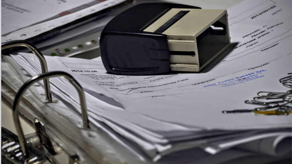 How do I create an invoice with Word?